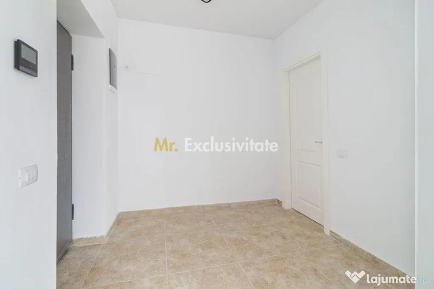 Apartament cu 5 camere semidecomandat în 1 Decembrie