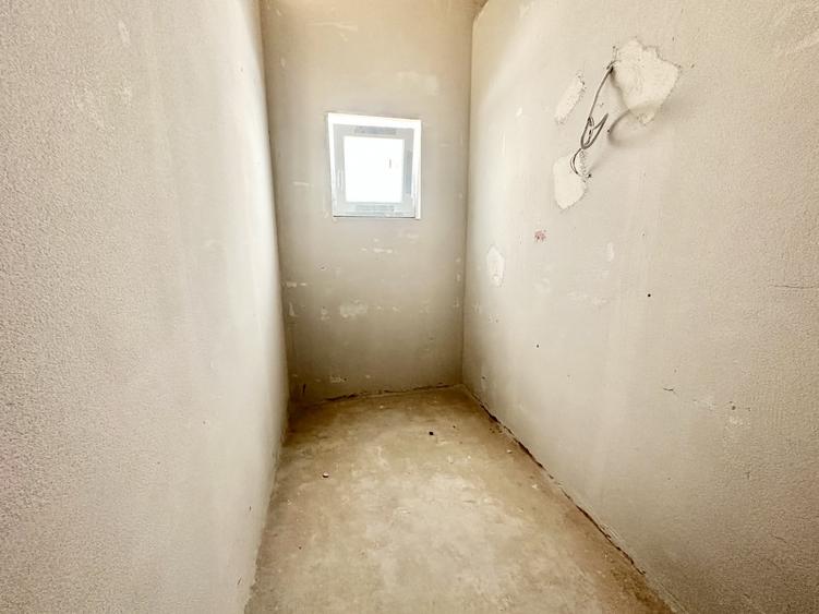 Duplex cu 4 camere cu Canalizare în Moșnița Veche