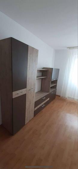 Apartament cu 2 camere decomandat în Micro 14