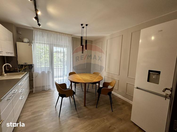 Apartament cu 3 camere decomandat în Săsar