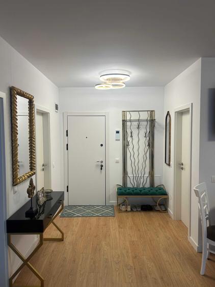 Apartament cu 2 camere semidecomandat în Chinteni