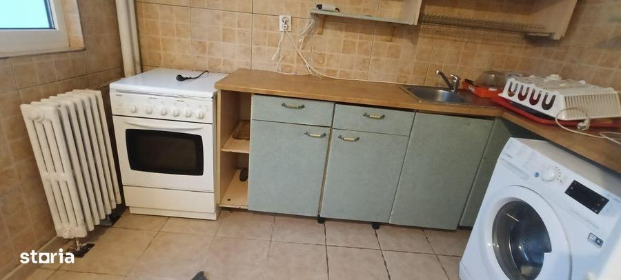 Apartament cu 2 camere semidecomandat în 1 Mai