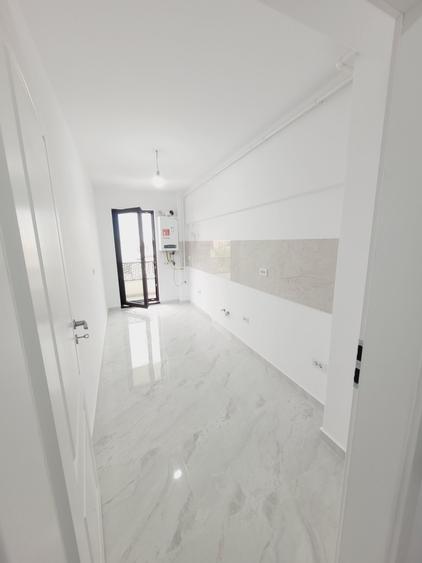 Apartament cu 2 camere decomandat în Galata