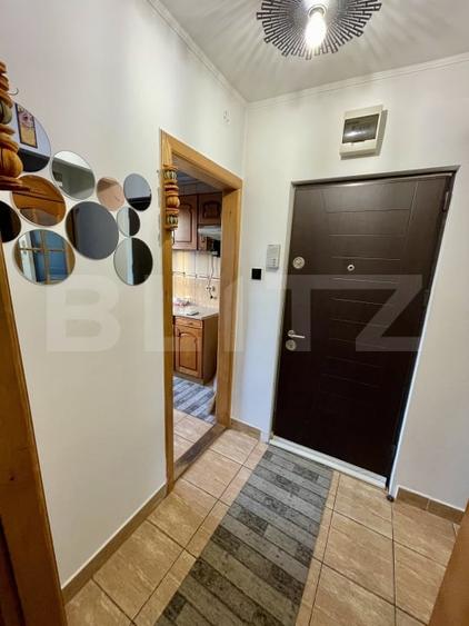 Apartament cu 2 camere semidecomandat, mobilat în Fălticeni