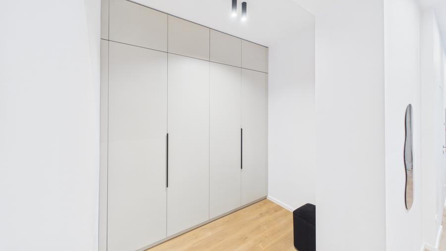 Apartament cu 2 camere semidecomandat în Grivița