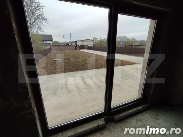 Casă cu 4 camere cu Teren 2500 Mp în Horodnic