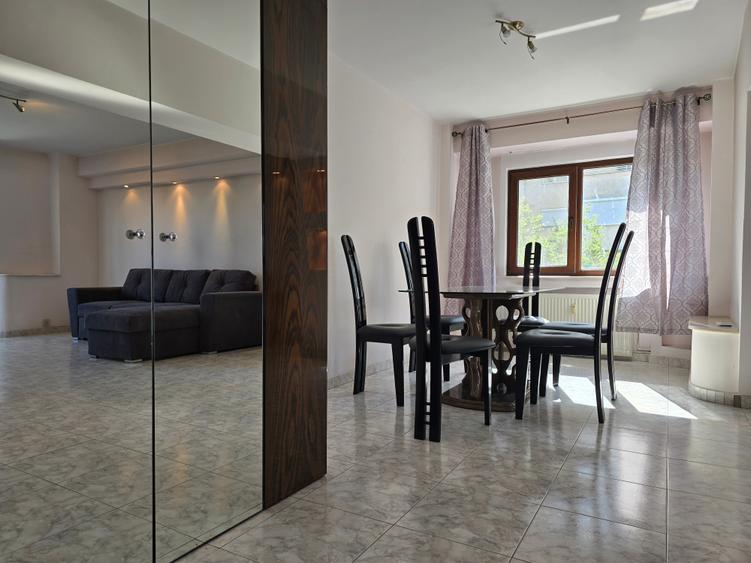 Apartament cu 2 camere semidecomandat în Tineretului