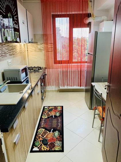 Apartament cu 2 camere decomandat în Vitan