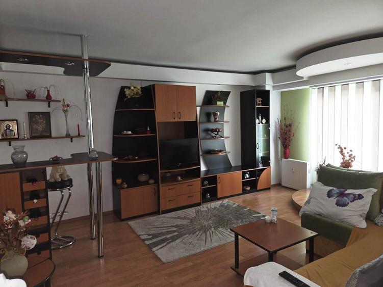 Garsonieră decomandată în Lujerului
