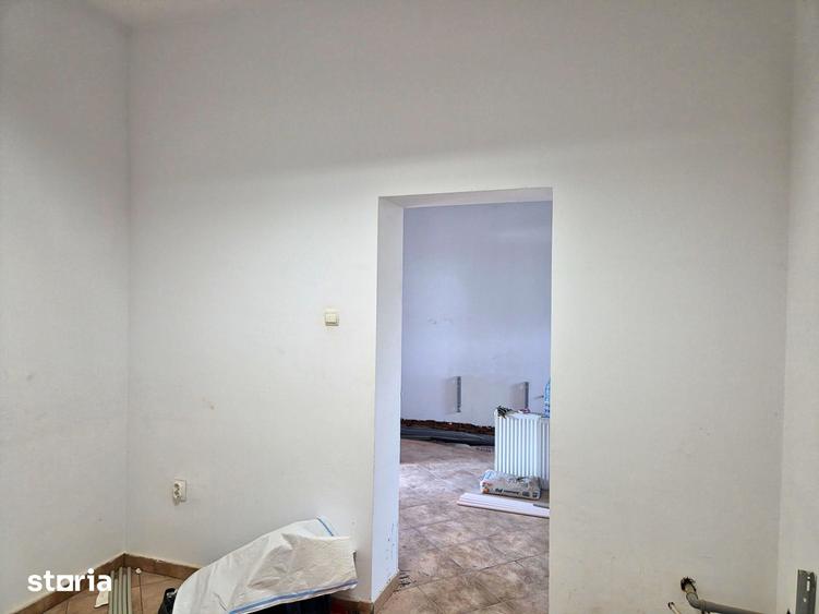 Spațiu comercial, de 79 mp, în Central