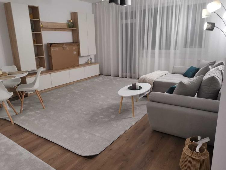 Apartament cu 2 camere semidecomandat în Florești