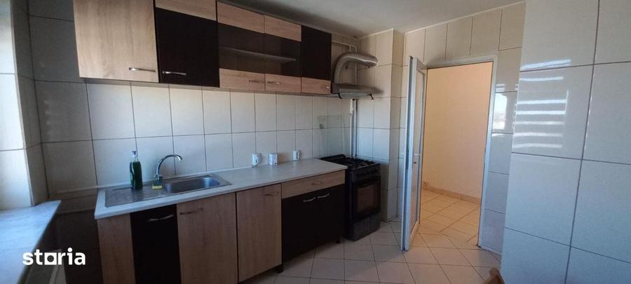 Apartament cu 3 camere în Calea București