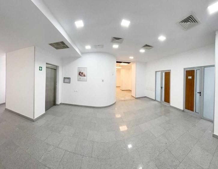 Spațiu comercial, de 300 mp, în Gării