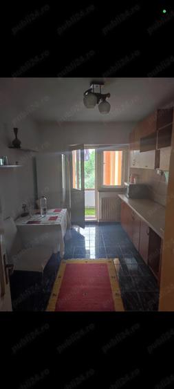 Garsonieră decomandată în Plopilor