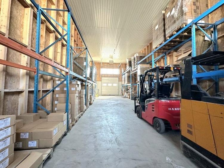 Spațiu industrial, de 817 mp, în 23 August