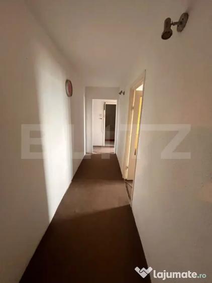 Apartament cu 3 camere decomandat în George Enescu