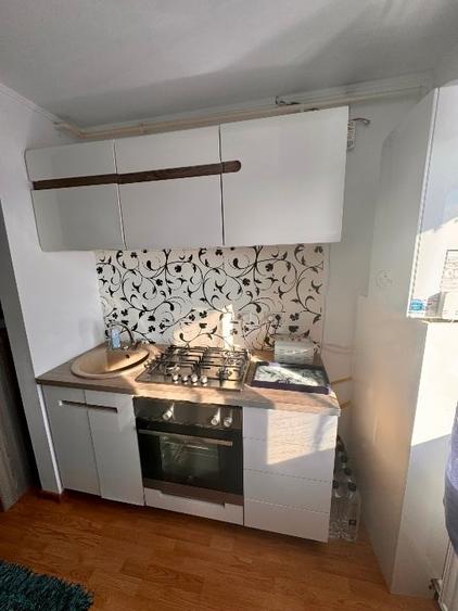 Apartament cu 2 camere decomandat, mobilat în Dacia