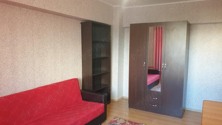 Garsonieră semidecomandată în Școlilor