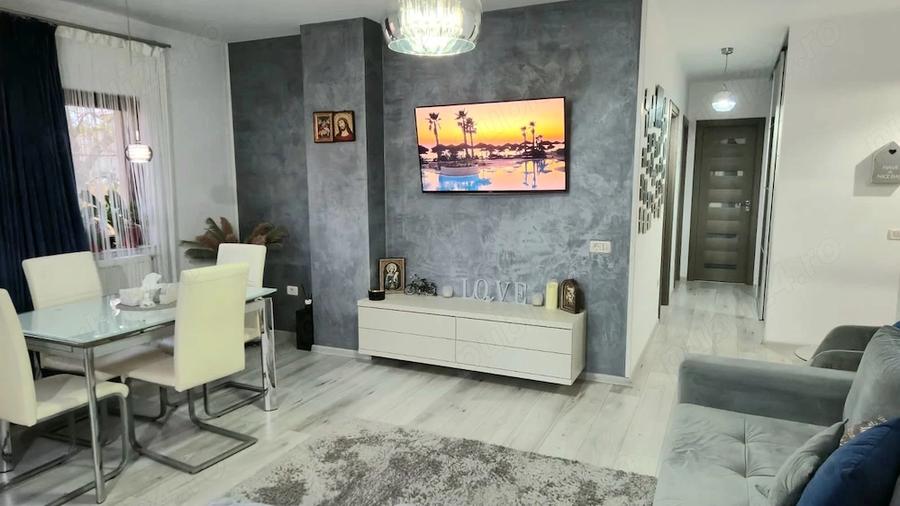 Apartament cu 3 camere decomandat, mobilat în Km 4