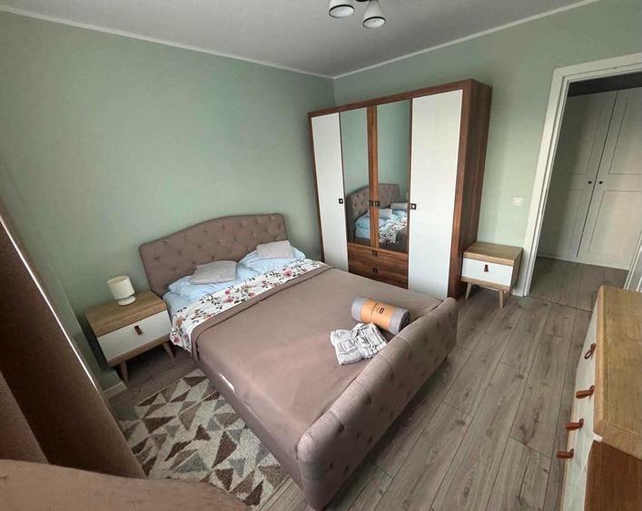 Apartament cu 2 camere decomandat în Mazepa 1