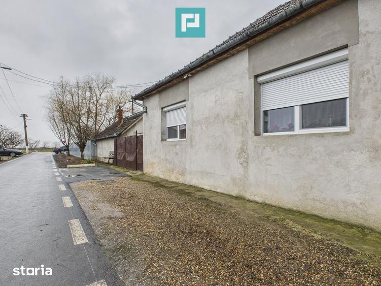 Casă cu 3 camere cu Teren 1356 Mp în Olari