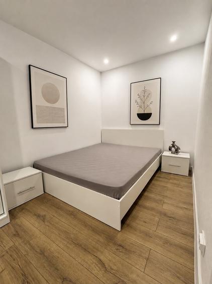 Apartament cu 2 camere semidecomandat în Micro 5