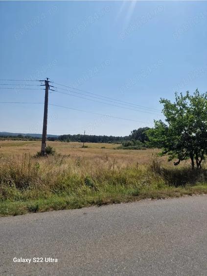 Teren de 12500 mp, în Central