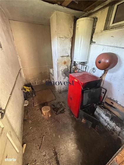 Casă cu 4 camere în Decebal
