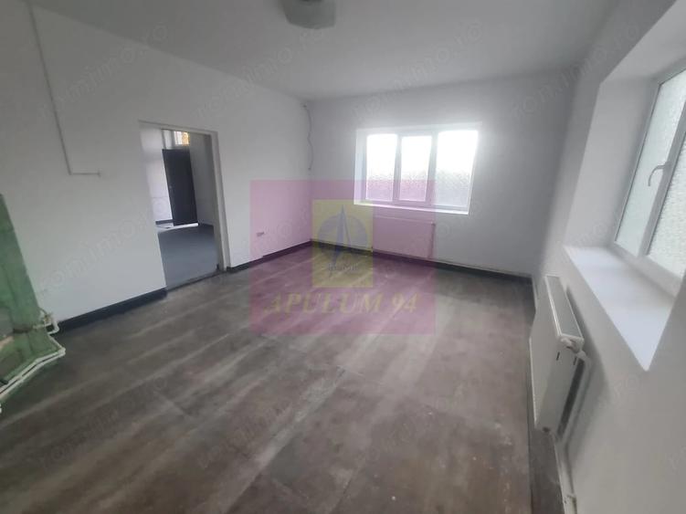 Casă cu 4 camere cu Teren 332 Mp în Central