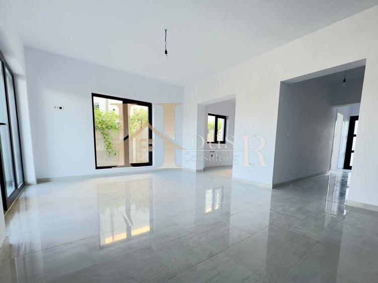 Duplex cu 5 camere cu Canalizare în Chișoda