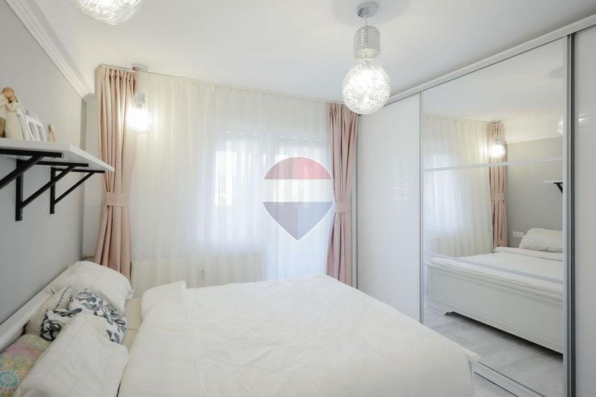 Apartament cu 3 camere decomandat, mobilat în Decebal