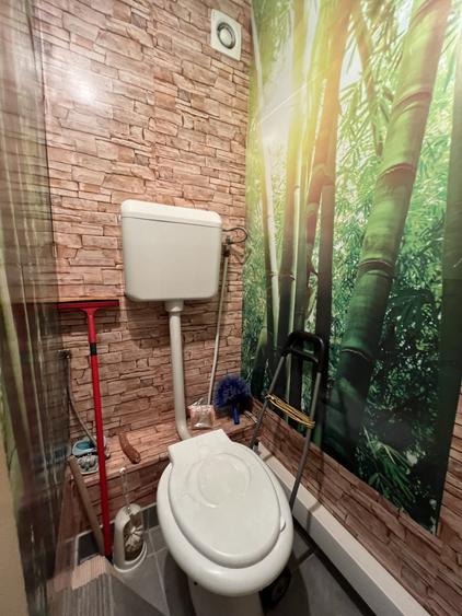 Apartament cu 3 camere decomandat, mobilat în Circumvalațiunii