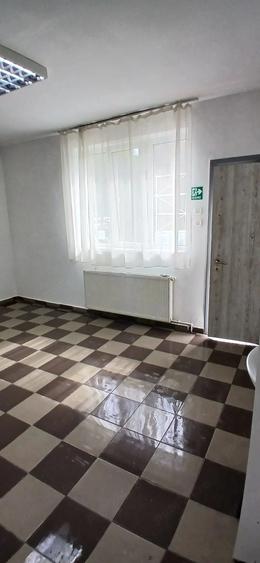 Spațiu comercial, de 25 mp, în Vlahuță