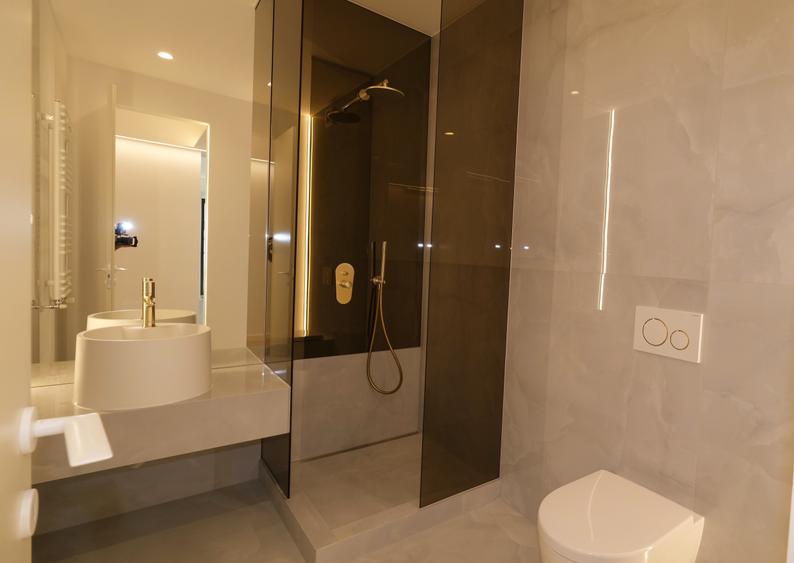 Apartament cu 3 camere decomandat în Pipera