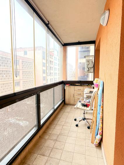 Apartament cu 3 camere decomandat în Regie
