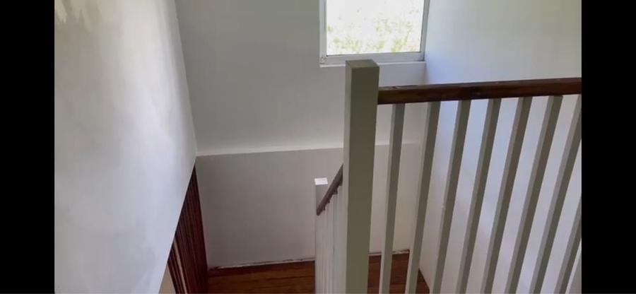 Casă cu 4 camere în Dimieni