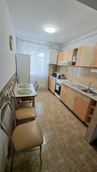 Apartament cu 2 camere semidecomandat în Micro 1