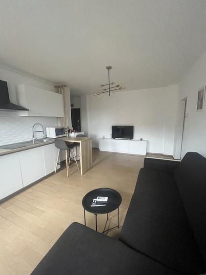 Apartament cu 2 camere decomandat în Exterior Vest