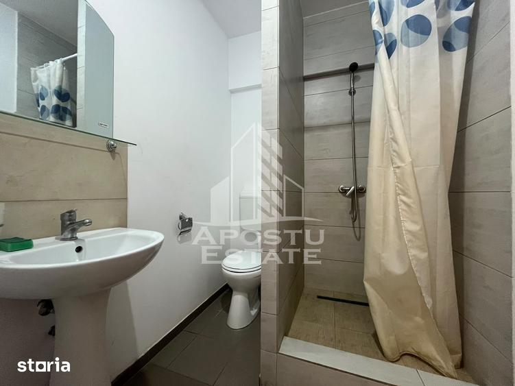 Casă cu 5 camere cu Teren 320 Mp în Aradul Nou
