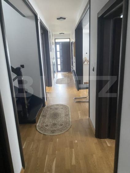 Casă individuală cu 7 camere cu Canalizare în Exterior Vest