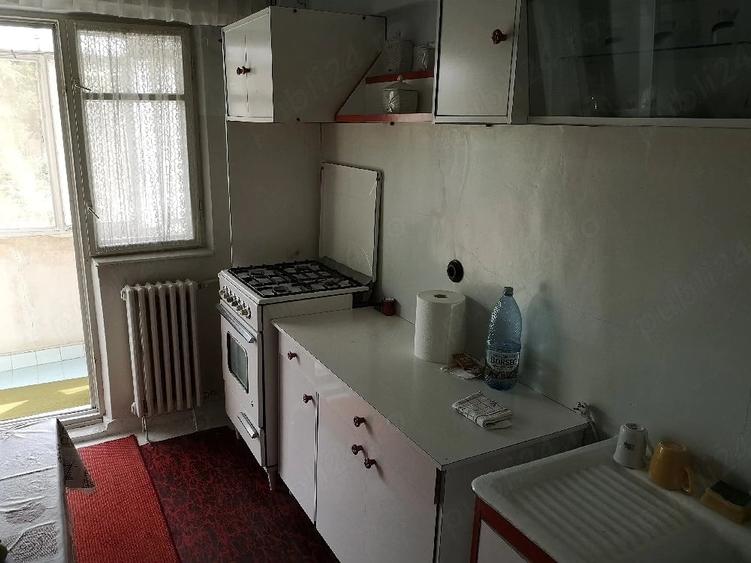 Apartament cu 2 camere decomandat în Buzaului