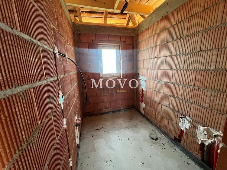 Duplex cu 3 camere cu Canalizare în Remetea Mare