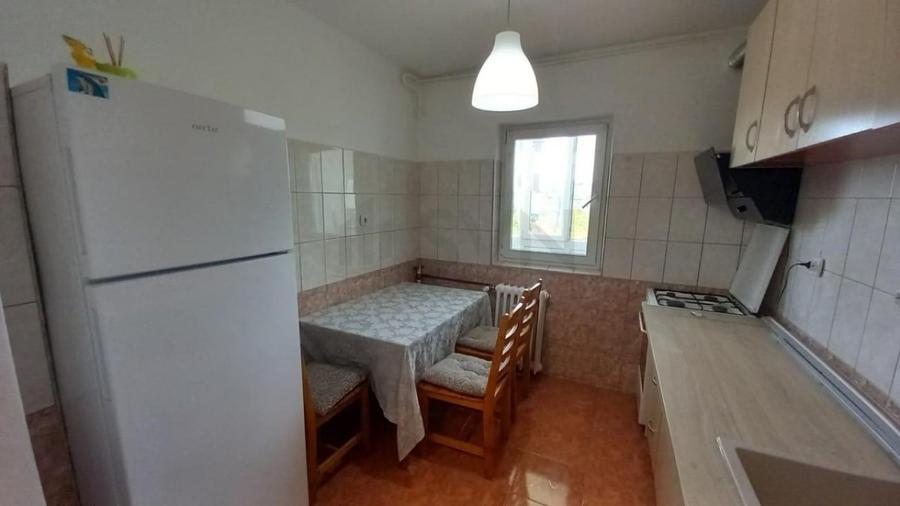 Apartament cu 2 camere decomandat, mobilat în Băneasa