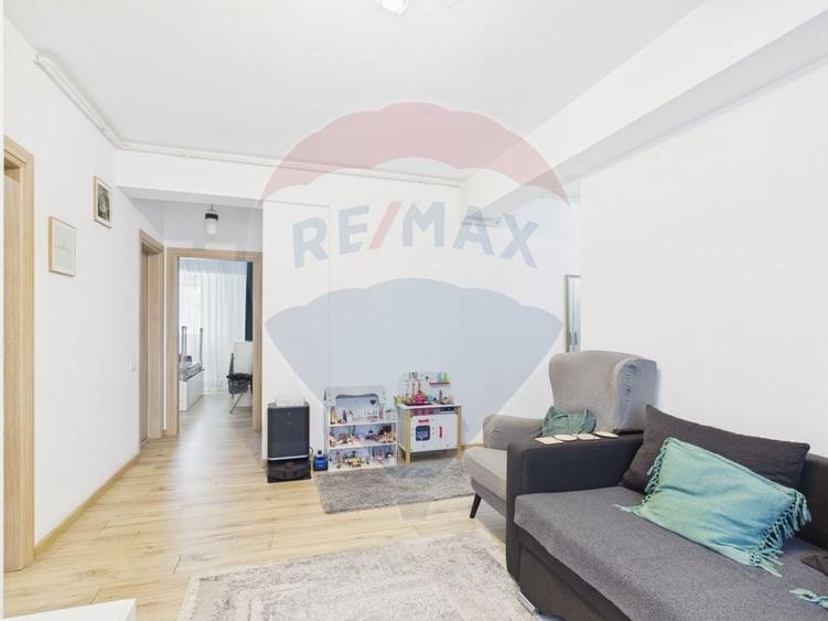 Apartament cu 3 camere decomandat, mobilat în Chitila