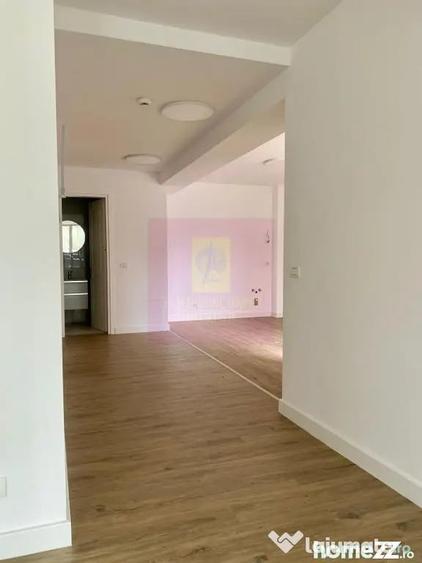 Apartament cu 3 camere decomandat în Armeneasca