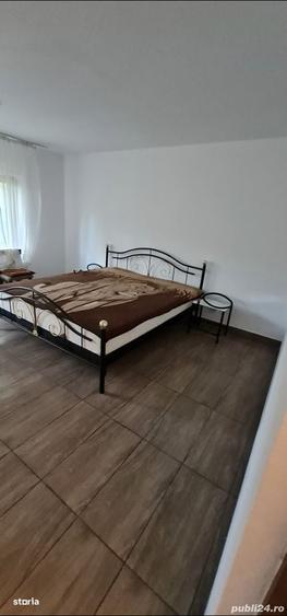 Casă cu 4 camere cu Teren 1290 Mp în Central