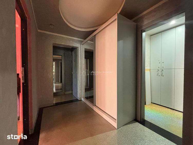 Apartament cu 5 camere în Rogerius