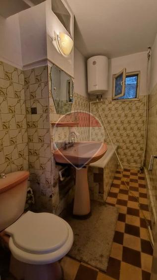 Apartament cu 3 camere decomandat în Micro 13