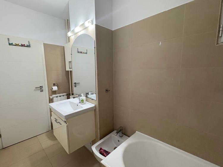 Apartament cu 2 camere decomandat în Octavian Goga