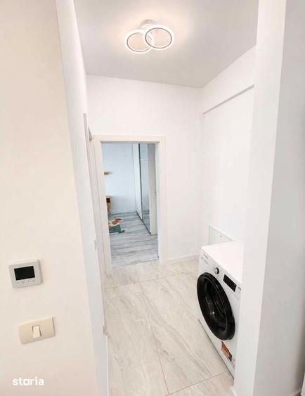 Apartament cu 2 camere semidecomandat în Ghiroda